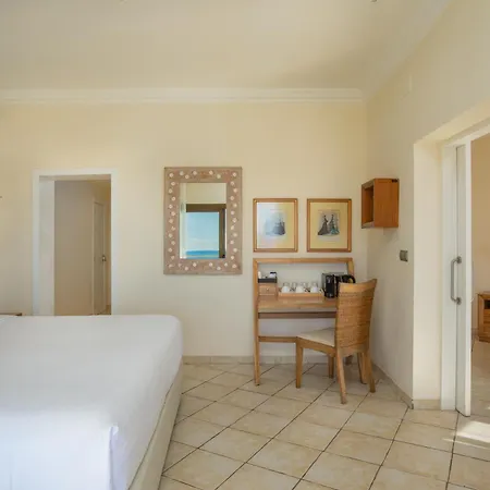 Cap Roig & By Brava 4* بلاتجا ذارو